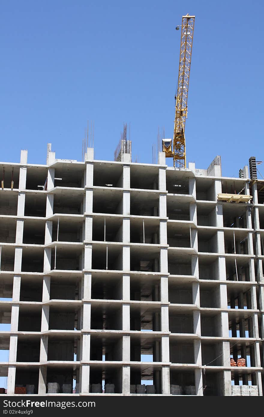 Construction of new residential buildings by pouring concrete