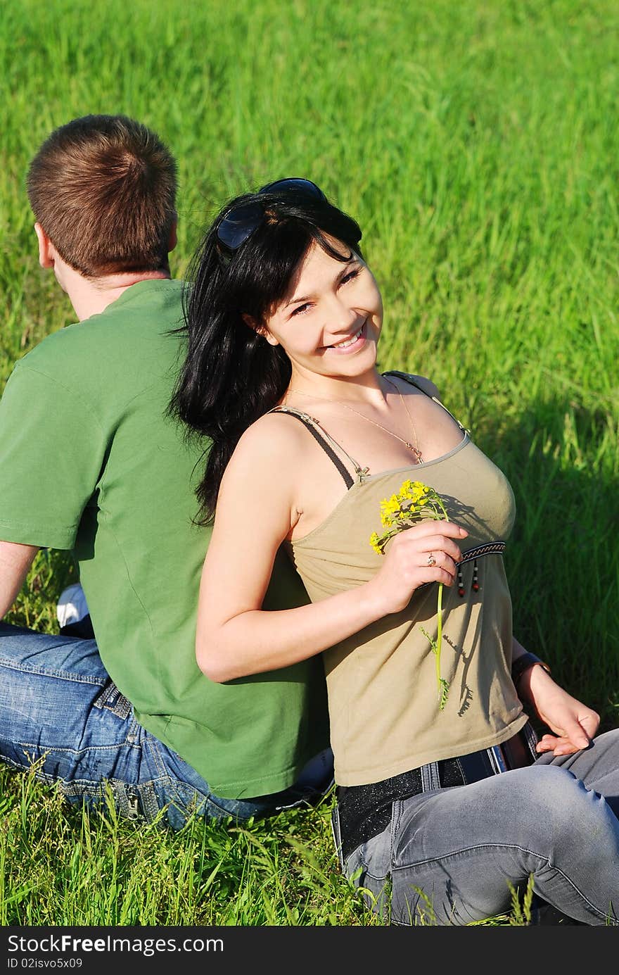 Young beautiful couple relaxing outdoot