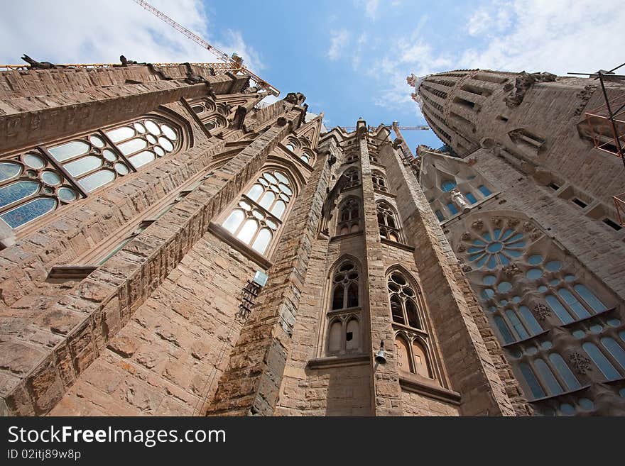 Sagrada Familia (low angle)