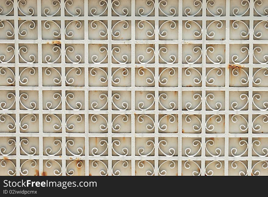 photograph fence , in front of the house. photograph fence , in front of the house