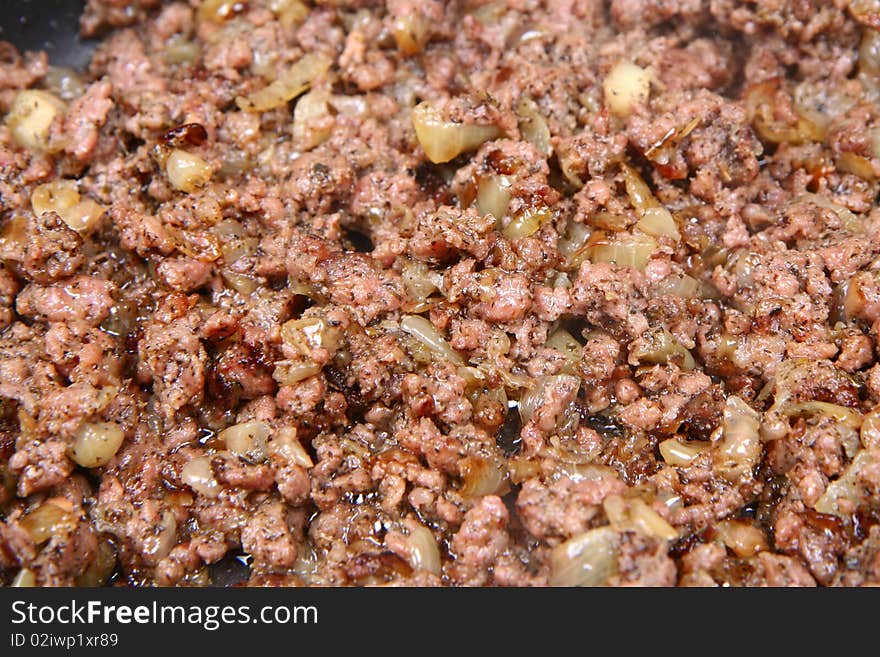 Minced meat and onion