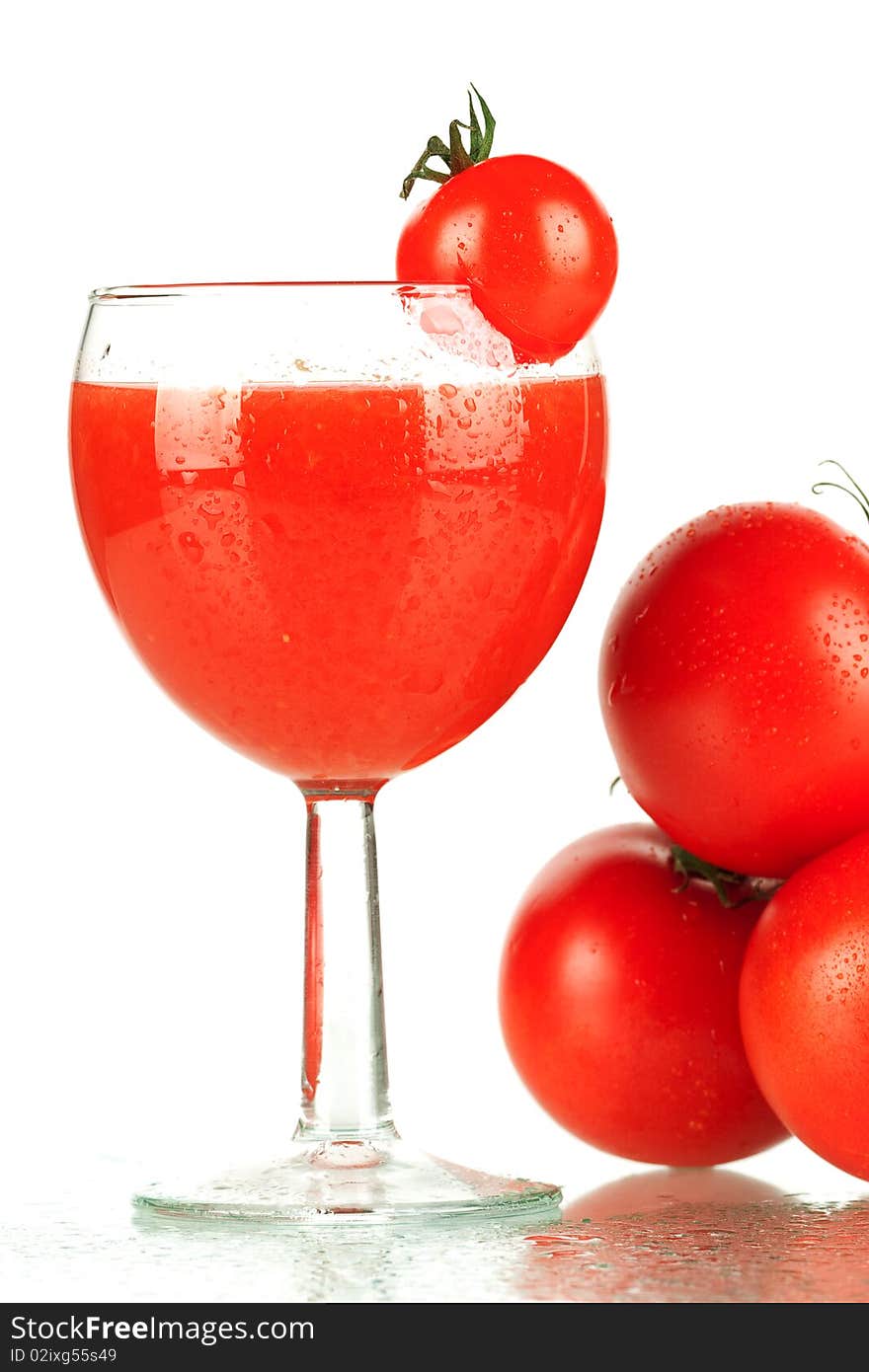 Fresh tomatoes juice with tomatos