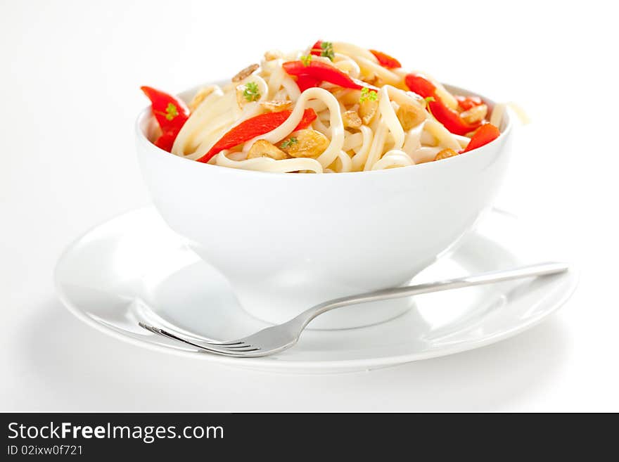 Spaghetti bowl with garlic and pepper