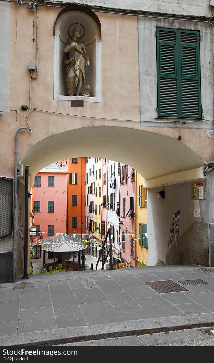 The square through the archway