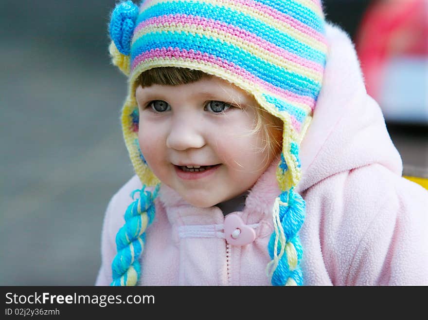 Child take a wolk in park