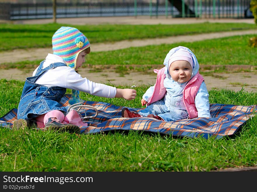 Child take a wolk in park