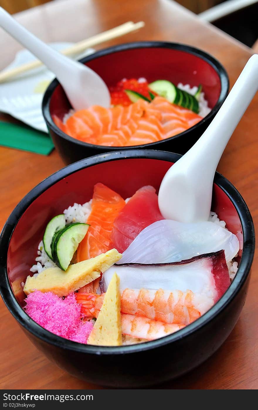 Japanese salmon don and mixed sashimi don