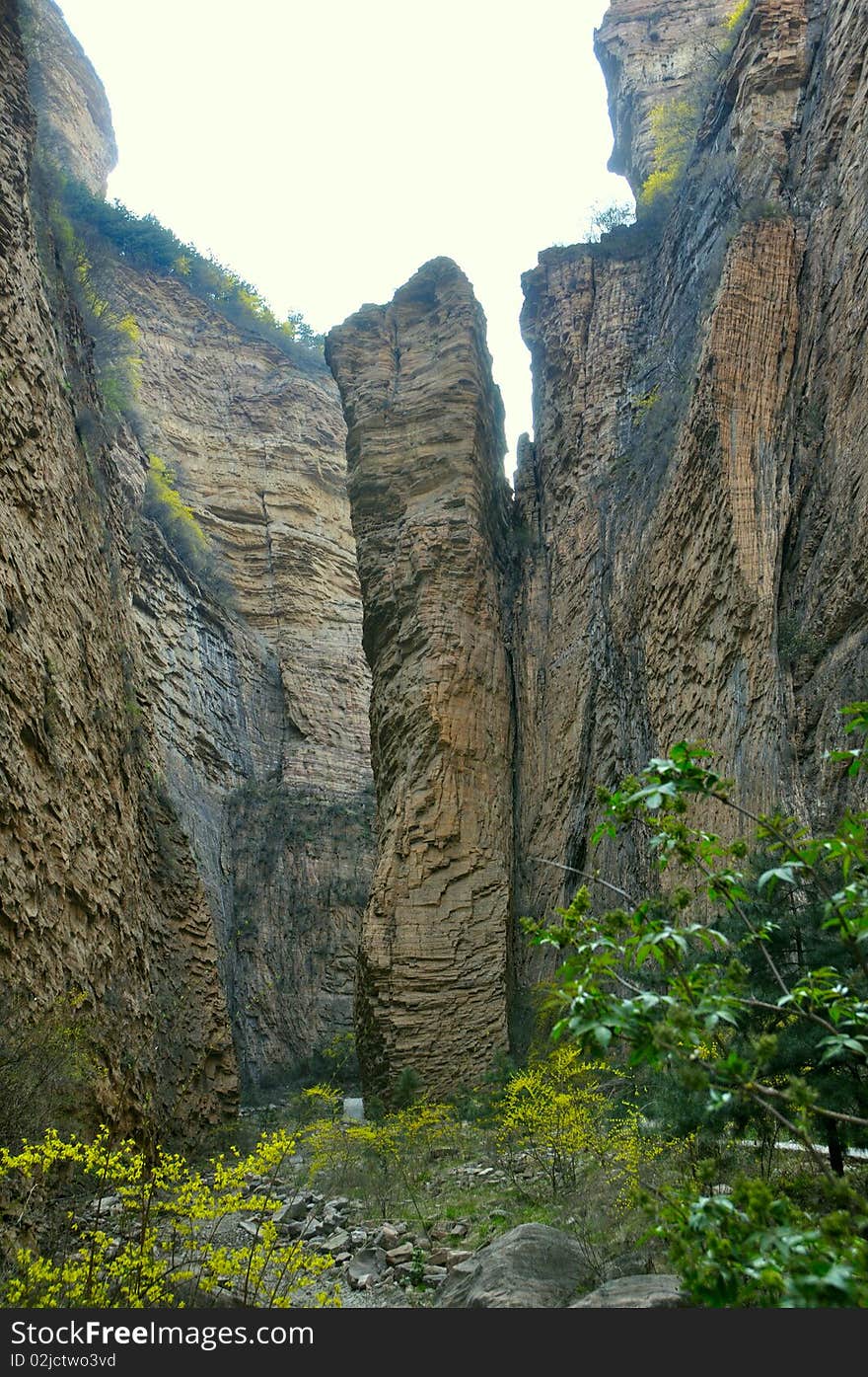 This is taken in banshan in shanxi province of china, the cliff is very sharp and rocks appear variety of shapes. This is taken in banshan in shanxi province of china, the cliff is very sharp and rocks appear variety of shapes