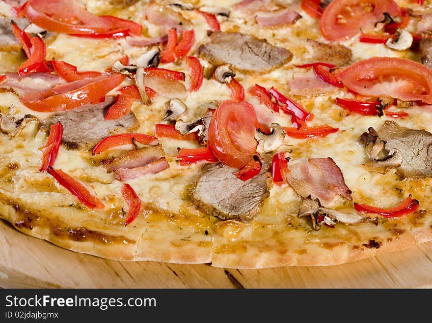 Close up up of fresh hot pizza