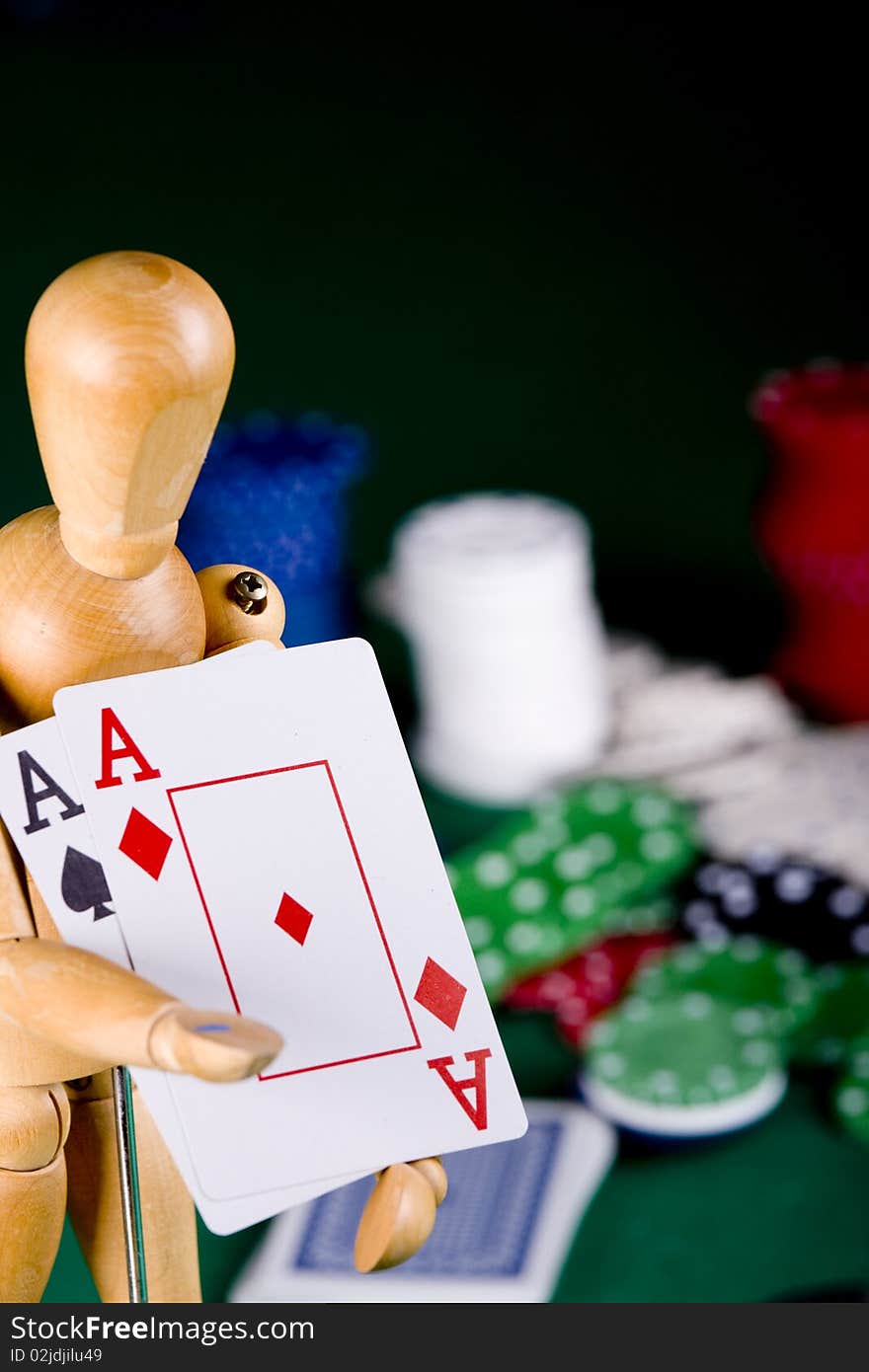 Manikin plays poker