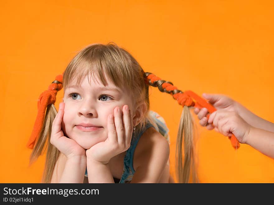 We do a fashionable hairdress, orange tendencies. We do a fashionable hairdress, orange tendencies.