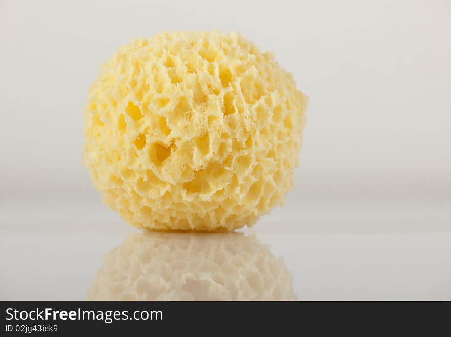 Bath sponge