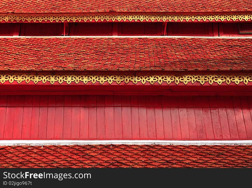 The red roof of the temple in chaing ami