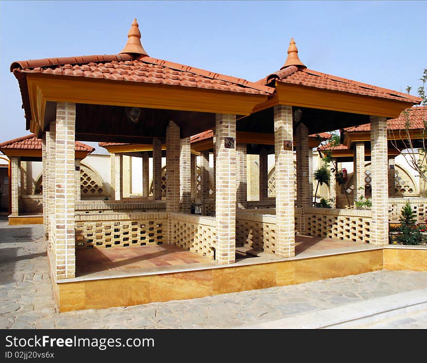 Small pavilions for travellers resting