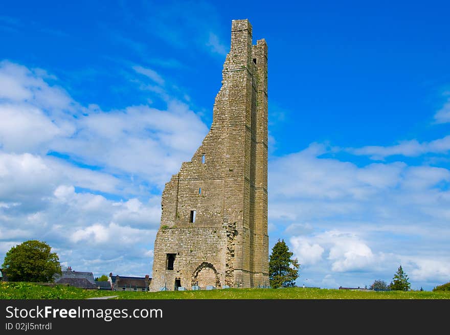 Trim castle,  Trim, County Meath, Ireland, on the shores of the Boyne has an area of 30,000 m². It is the remains of Ireland's largest castle. Trim castle,  Trim, County Meath, Ireland, on the shores of the Boyne has an area of 30,000 m². It is the remains of Ireland's largest castle.