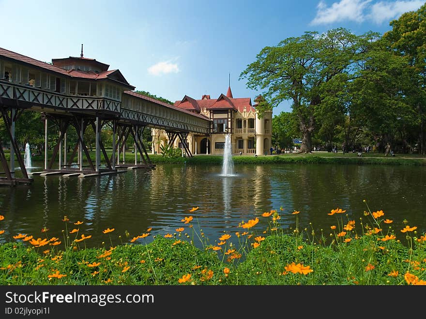 Beautiful palace in thailand name is Sanamchan Palace.This palace is another famous sight in Nakorn Pathom for photography-lovers and visitors who like studying about architecture.Built in the reign of King RAMA VI in 2450 B.E.