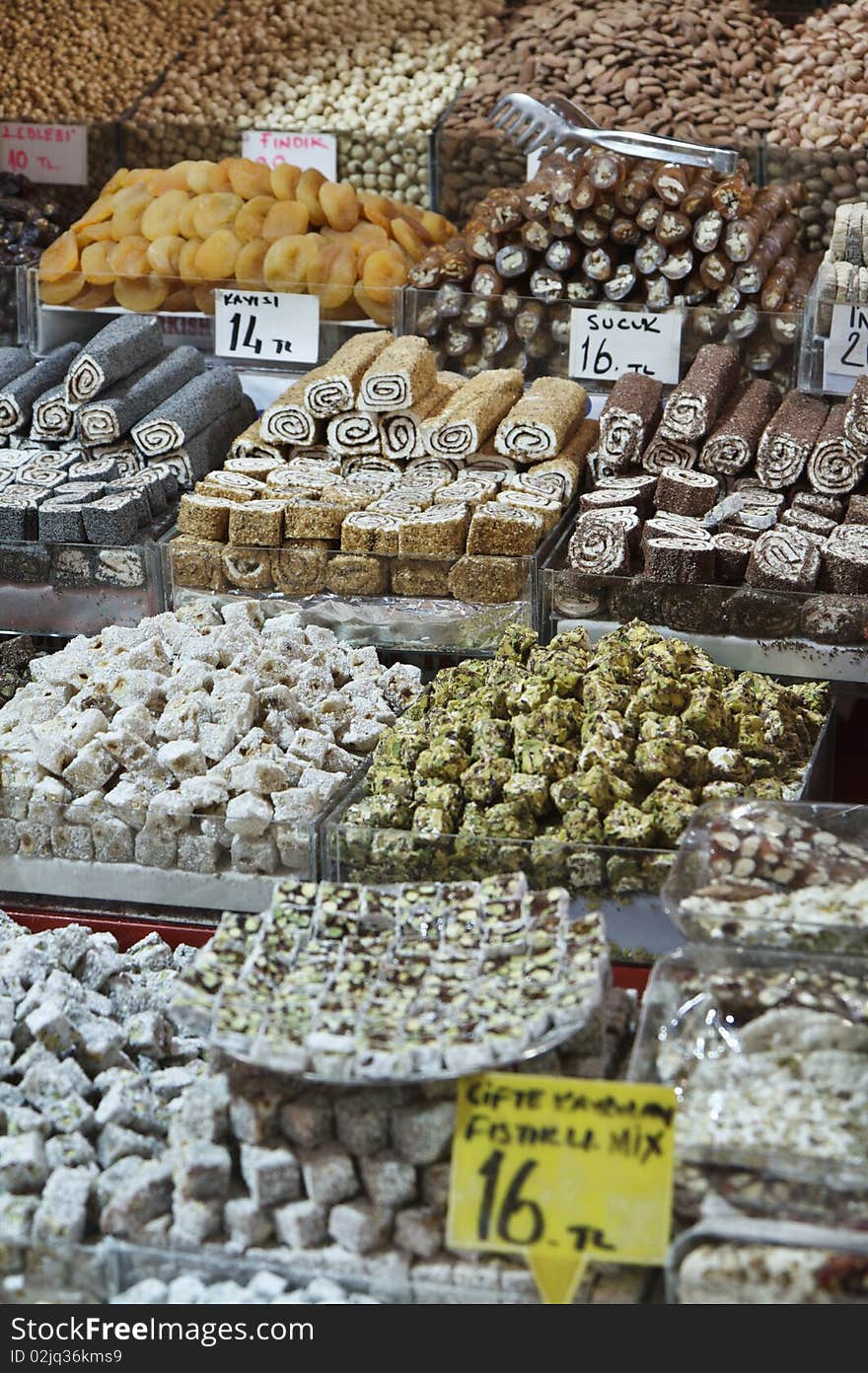 Turkey, Istanbul, Spice Bazaar, turkish desserts for sale