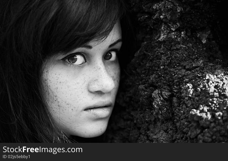 Portrait of beautifu brunette in black and white