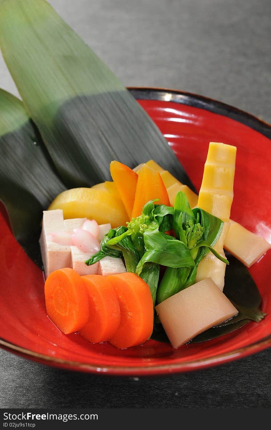 Rich in fresh Japanese cuisine. Rich in fresh Japanese cuisine