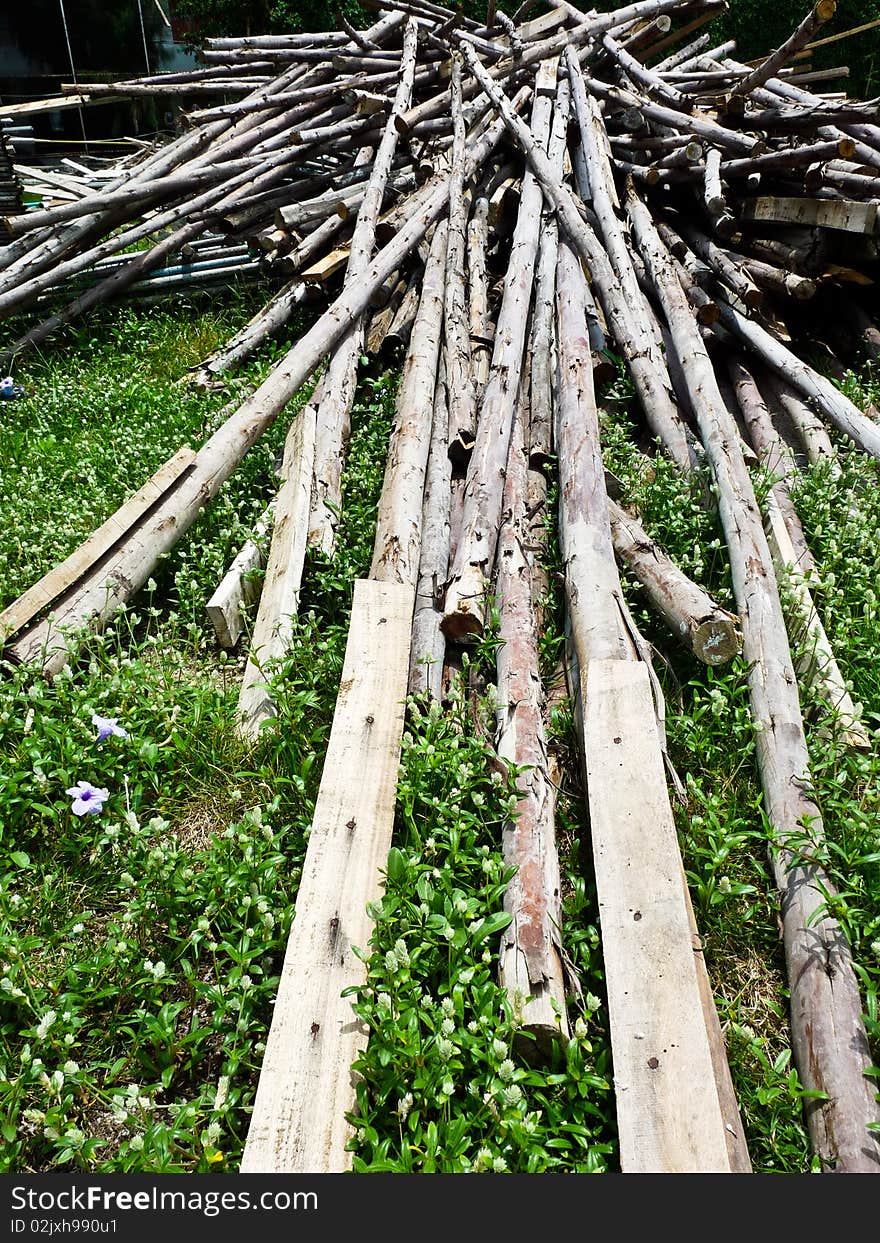 Old hardwood waitting for building