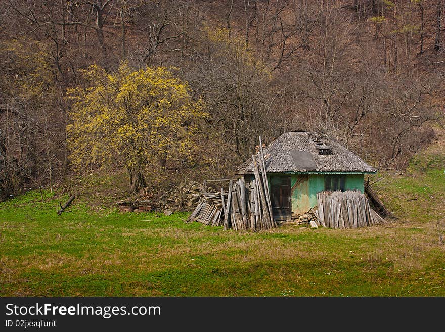 An abandoned old house in the mountains