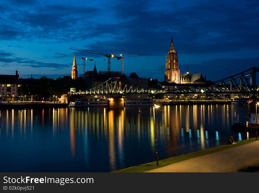 Night shoot of the bridge through the Main near the church