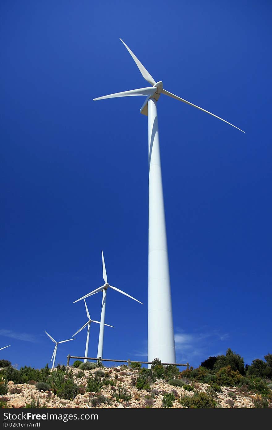 Group of eolian generators in a hill.