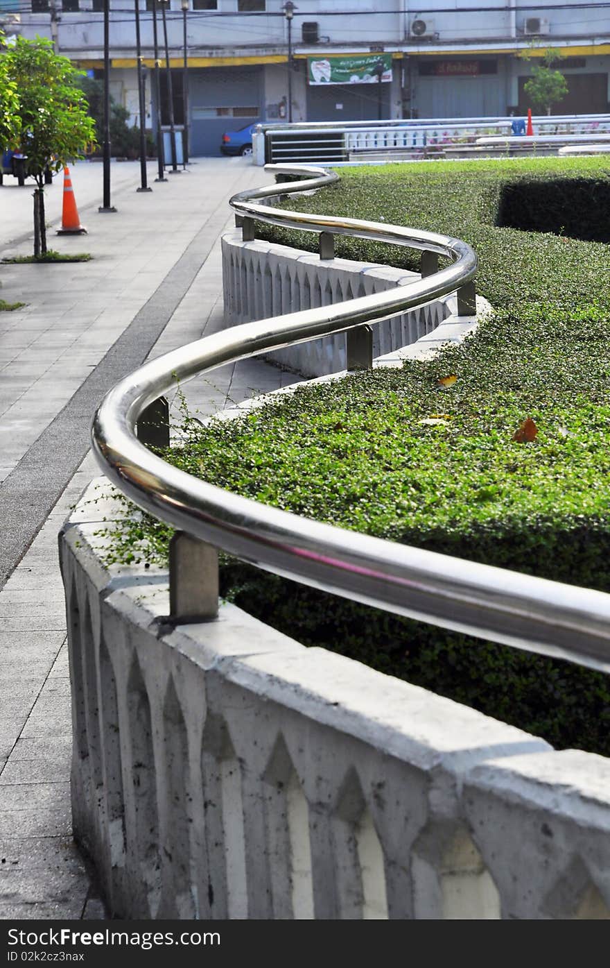 Fencing aluminum curved. A public park. Fencing aluminum curved. A public park.