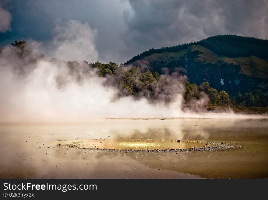 Wai-o-Tapu, Rotorua Volcanic Zone