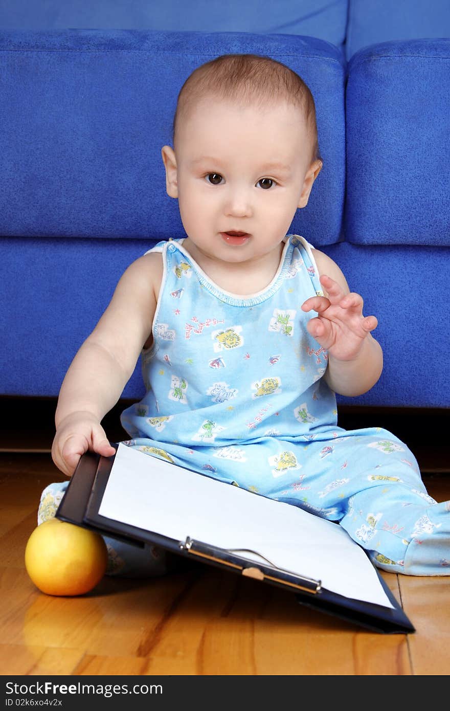 Baby planning a day with apple