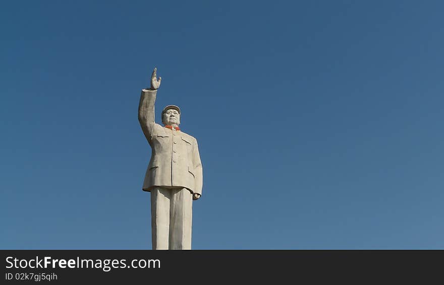 Mao statue lijiang china