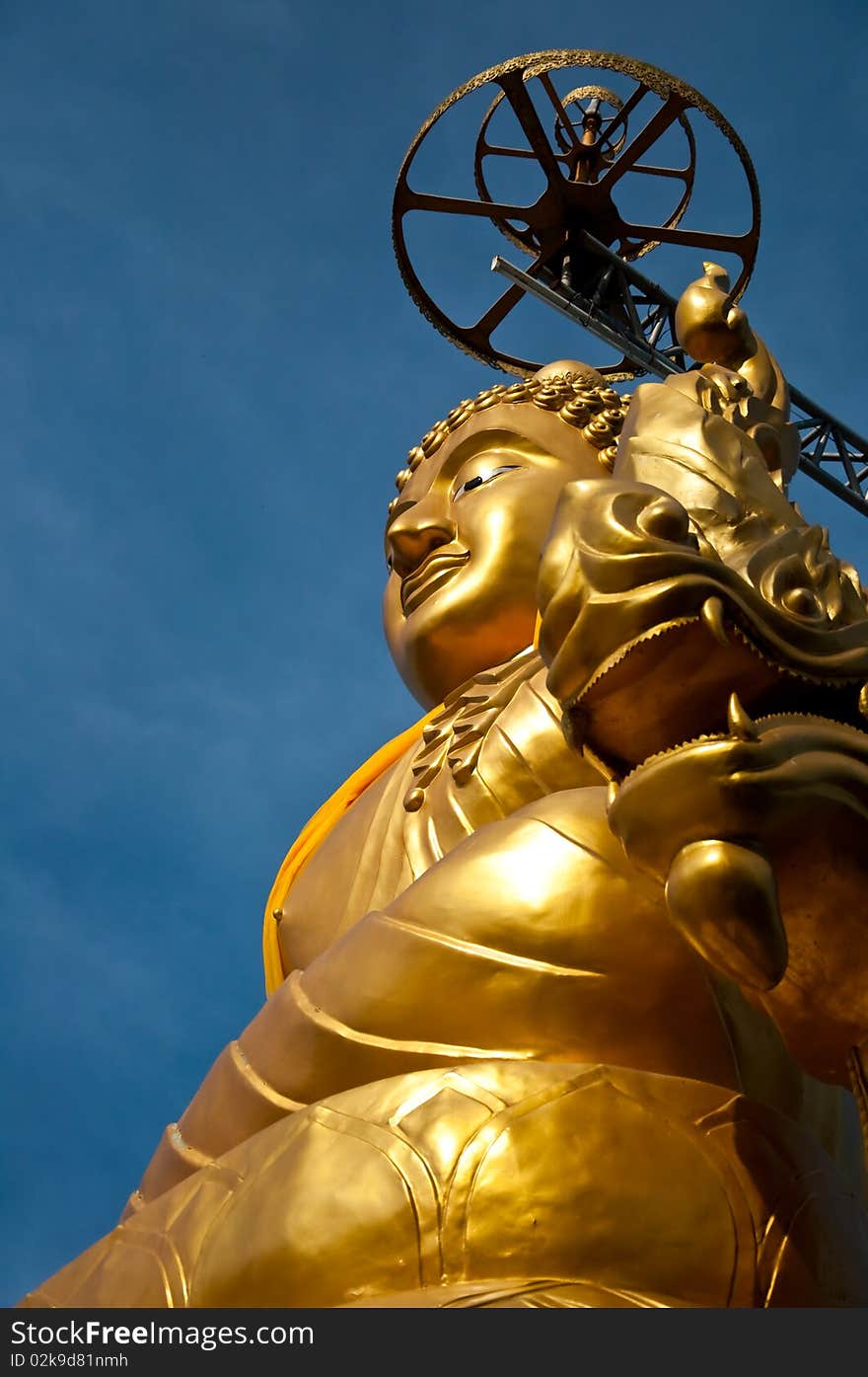 Big budha is locate is south of thailand
it  45 meter tall