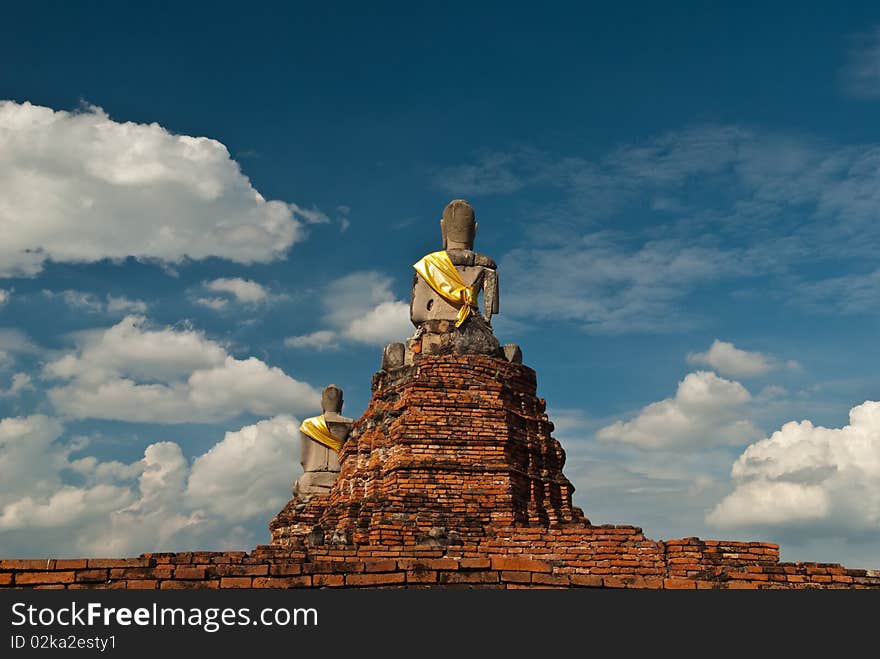 Ancient buddha in a damaged condition. Ancient buddha in a damaged condition