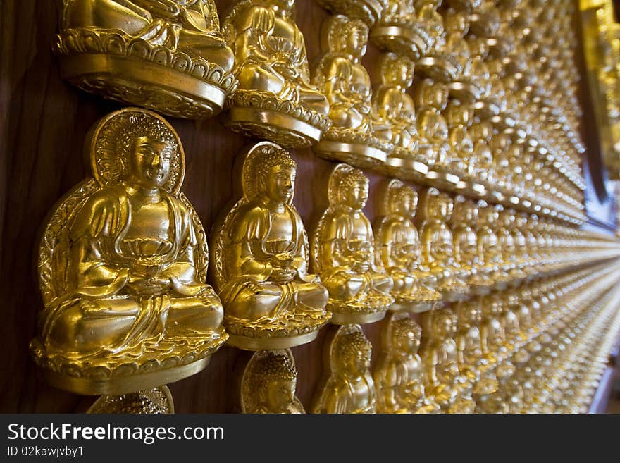 The hundred thousand budda wall