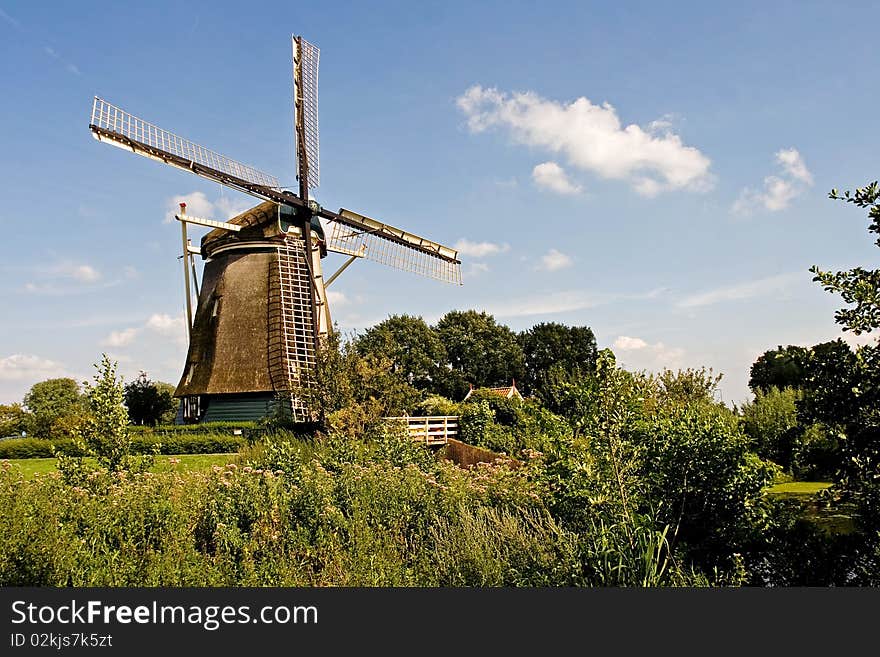 Old Rembrandts windmill