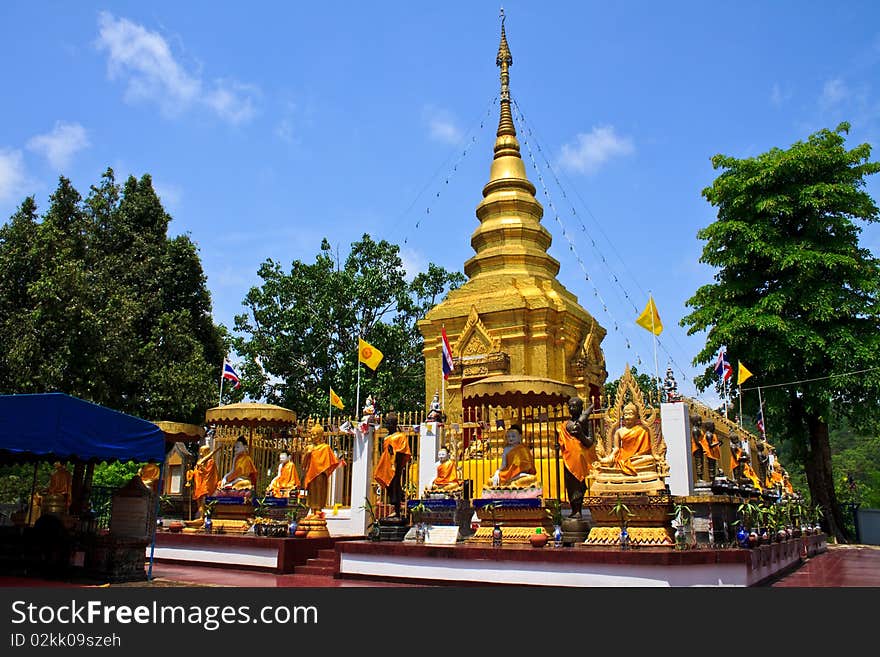 Inside located the part of buddha's bone,thai lanna style. Inside located the part of buddha's bone,thai lanna style