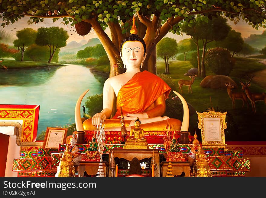 Principle Buddha Image