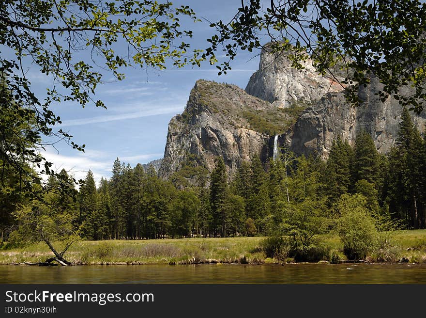 The Grandeur of Yosemite National Park in Springtime