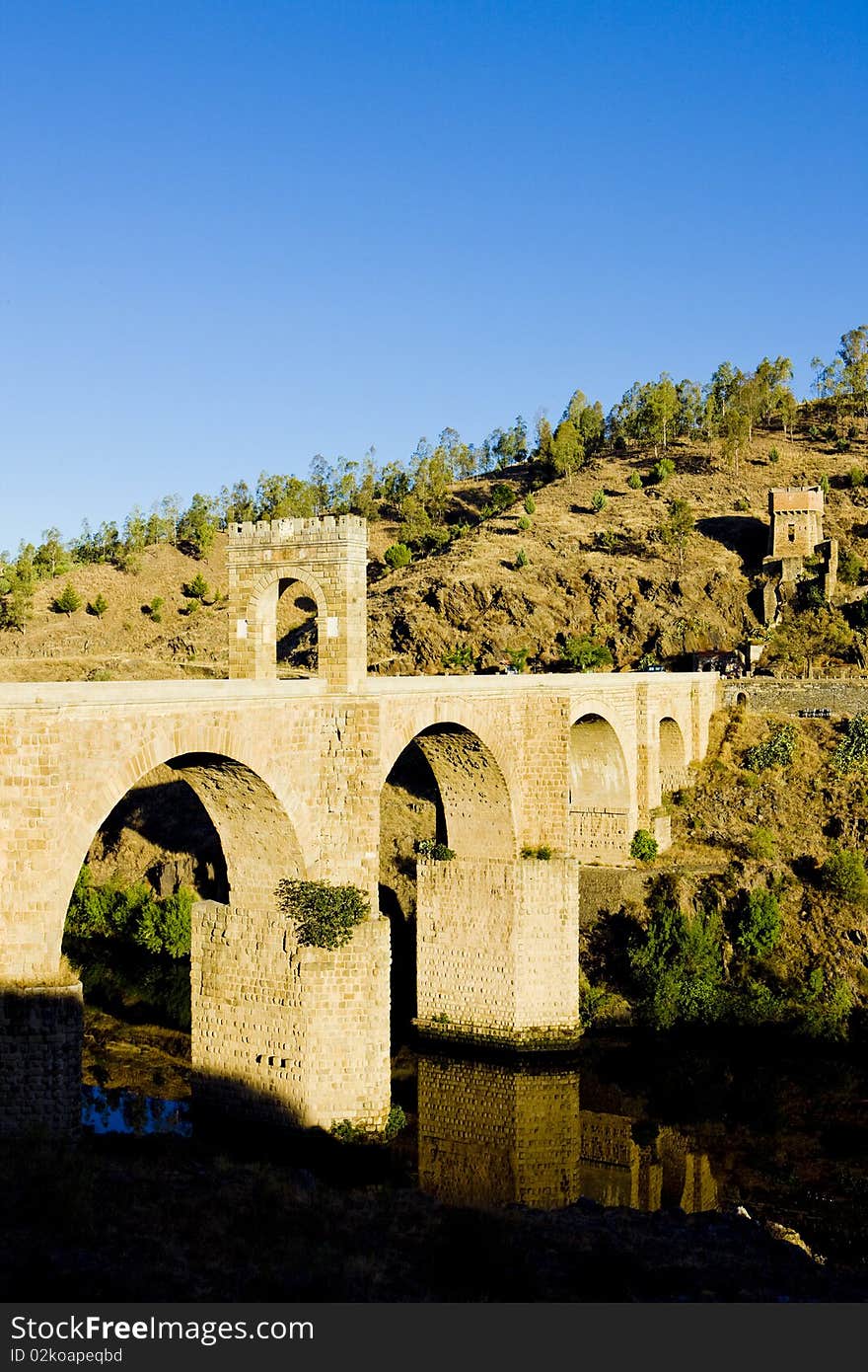 Roman bridge in Alcantara, Caceres Province, Extremadura, Spain