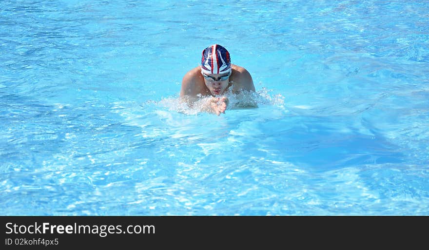 Natation at the swimming pool