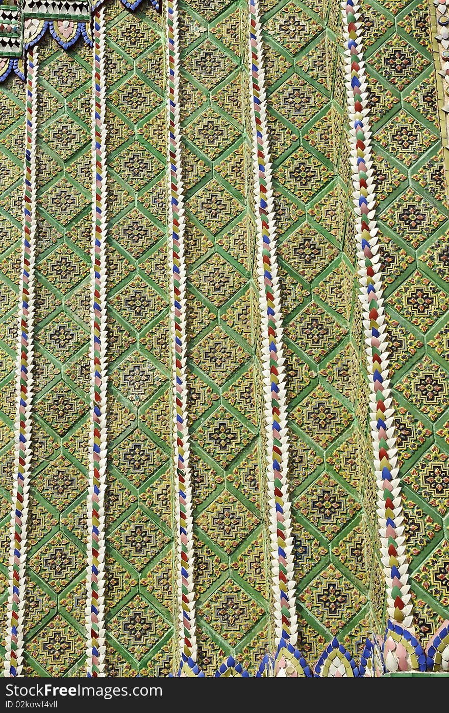 Patterns to decorate with mosaic. The Wat Phra Kaew Is a kind of art. Patterns to decorate with mosaic. The Wat Phra Kaew Is a kind of art.