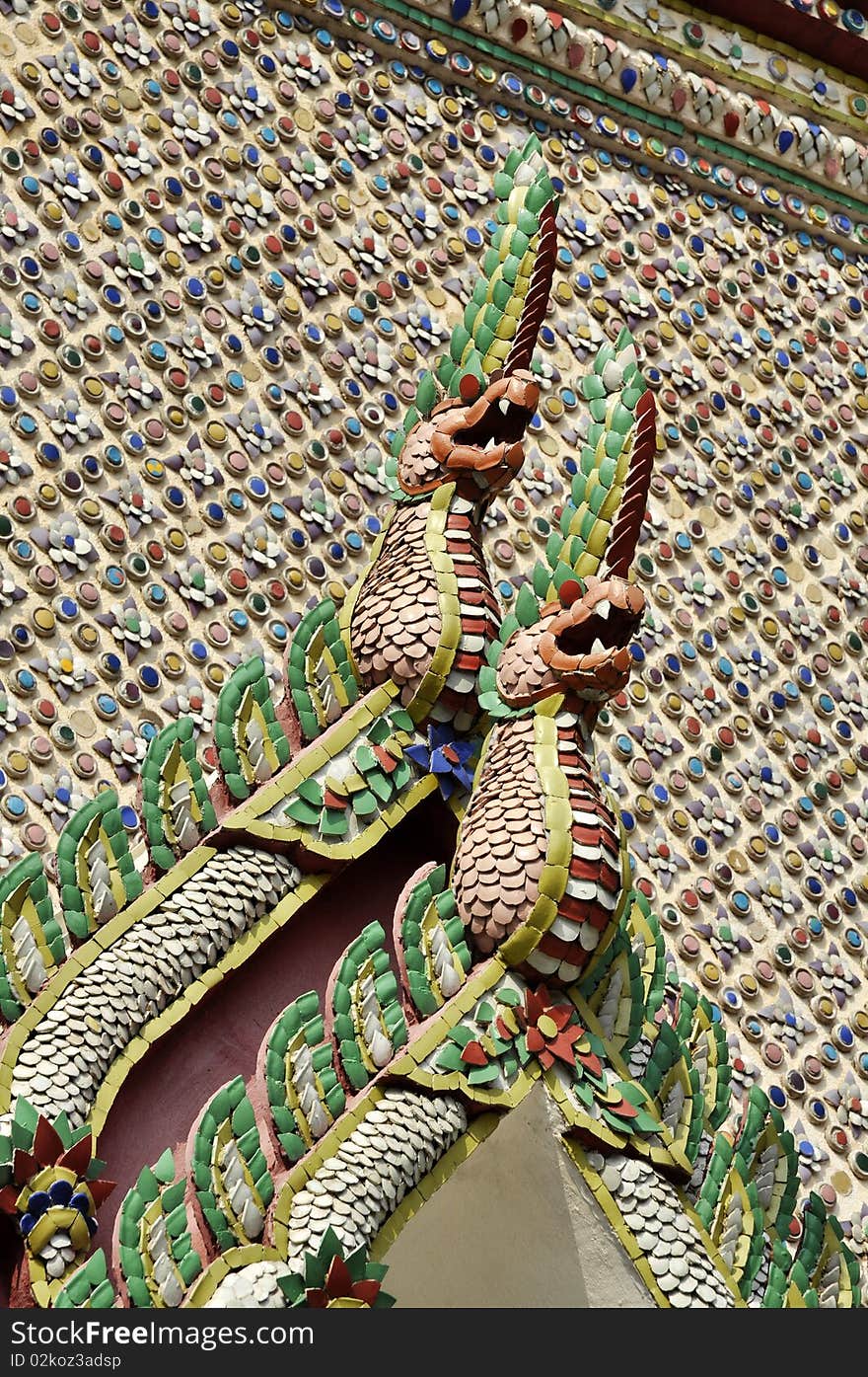 Patterns to decorate with mosaic. The Wat Phra Kaew Is a kind of art. Patterns to decorate with mosaic. The Wat Phra Kaew Is a kind of art.