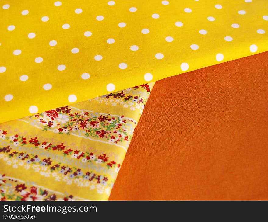 Cotton for sewing (yellow range)