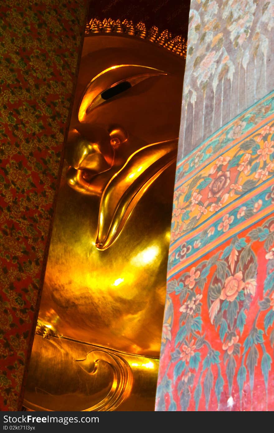 Reclining Buddha of Thailand