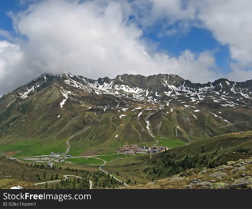 Kuhtai is a popular winter resort in Austria, but in summertime you can make magnificents walk in the area as well. Kuhtai is a popular winter resort in Austria, but in summertime you can make magnificents walk in the area as well.