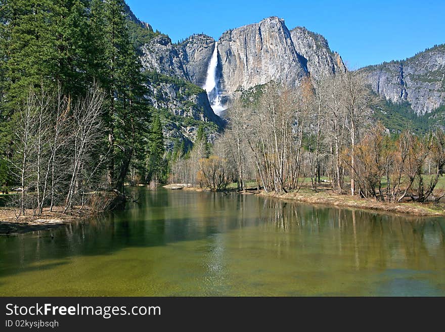 Bridalveil Fall in Yosemite National Park