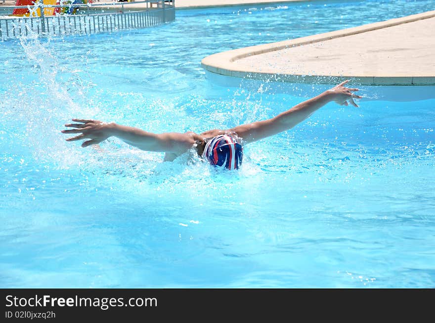 Natation at the swimming pool