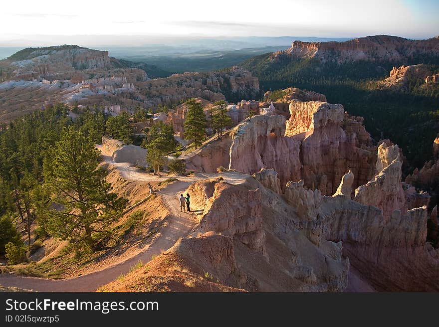 Walking path in Bryce Canyon