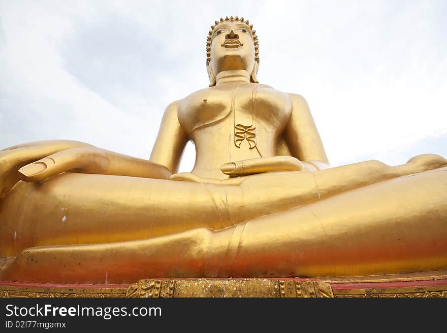 The majestic buddha in thai temple