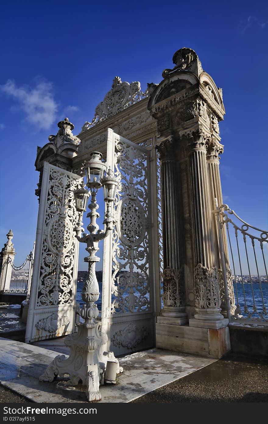 Turkey, Istanbul, Beylerbeyi Palace, Gate to the Bosphorus channel